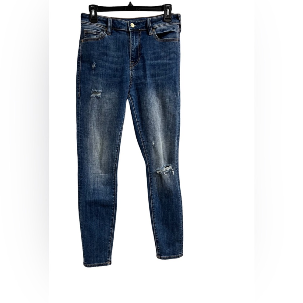 True Religion Size 28 Style Halle. High Rise Super Skinny. Perfect shape